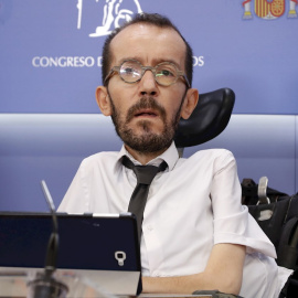 MADRID, 22/09/2020.- El portavoz de Unidas Podemos en el Congreso, Pablo Echenique, durante la rueda de prensa que ha ofrecido tras la Junta de Portavoces de la Cámara Baja. EFE/ J.J. Guillen