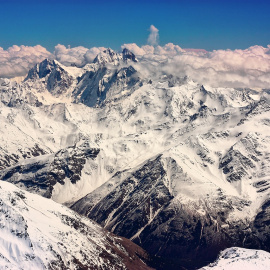 Imagen de El Cáucaso (Georgia) en donde han fallecido los tres montañeros catalanes. / VyacheslavLn  - Pixabay