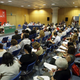 Una de las comisiones que se han constituido en el Congreso del PSOE. /EFE