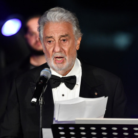 el cantante de ópera español Plácido Domingo habla después de recibir el Premio a la Trayectoria del Teatro Musical Austriaco 2020 en la ceremonia de entrega de premios del "Premio del Teatro Musical Austriaco 2020". Foto: Barbara Gindl / APA / dpa