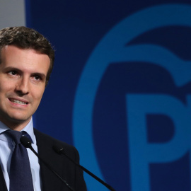 El vicesecretario de Comunicación del Partido Popular, Pablo Casado,durante la rueda de prensa que ofreció en la sede de Génova tras la reunion del Comité de Dirección del PP. EFE/J.J.Guillén