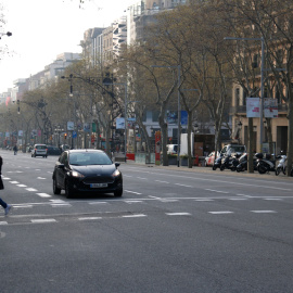 El Passeig de Gràcia, a tocar de Diagonal, pràcticament buit. ACN/Blanca Blay