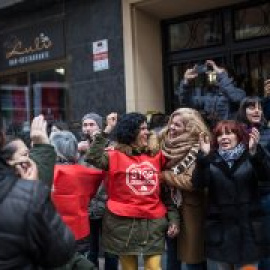 Los inquilinos de 27 viviendas de Madrid logran aplazar su desahucio y exigen a la Sareb que negocie nuevos alquileres