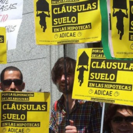 Una protesta contra las cláusulas suelo abusivas. EFE/Archivo.