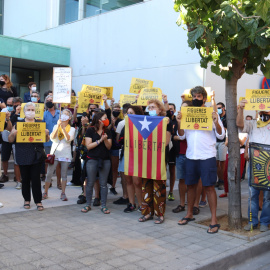 Concentració a Figueres en suport als investigats pel tall de l'AP-7 impulsat pel Tsunami Democràtic. ACN