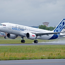 El avion A320neo de Airbus, en su primer viaje de prueba.