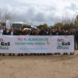 Manifestación contra el almacén de gas en Doñana.