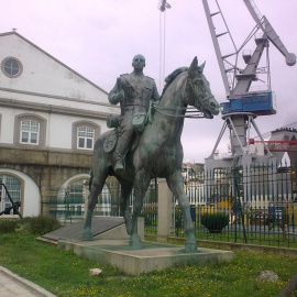 Estatua ecuestre de Franco en Ferrol