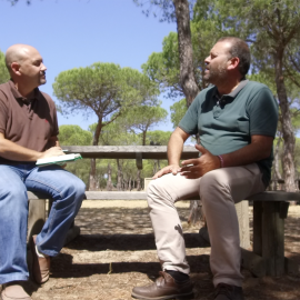 El periodista Ricardo Gamaza entrevista a Juan Pedro Castellano, director de Doñana