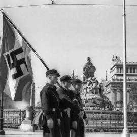 Octubre de1940, el jefe de la policía nazi, Heinrich Himmler, visita a sus aliados franquistas.- TWITTER ARMH