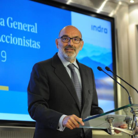 El presidente de Indra, Fernando Abril-Martorell, durante la junta de accionistas de la empresa de tecnología de la información.