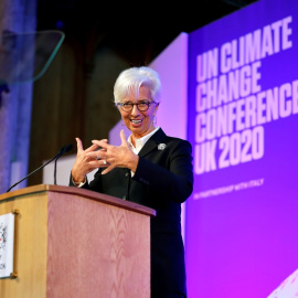 La presidenta del BCE, Christine Lagarde, en un acto sobre la Conferencia de las Naciones Unidas sobre el Cambio Climático (COP26) de 2020, en Londres. REUTERS