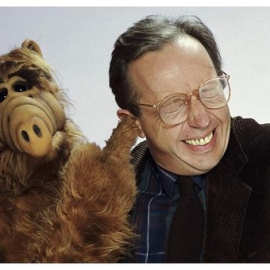 Muere Max Wright, protagonista de la serie de los 80 "ALF". Radio Zero