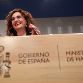 La ministra de Hacienda, María Jesús Montero, presenta los datos de ejecución presupuestaria de 2020, un año marcado por la pandemia, este lunes en el Ministerio de Hacienda.