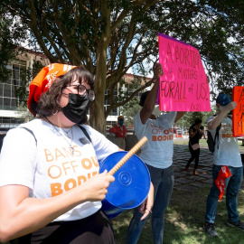 Los activistas combatirán la ley antiaborto de Texas tras la decisión del Supremo