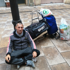 Pedro y Ana, dos caras de la perpetua pobreza callejera