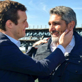 El presidente del PP, Pablo Casado, con el exdiputado por Huelva, Juan José Cortes. Fuente: PP