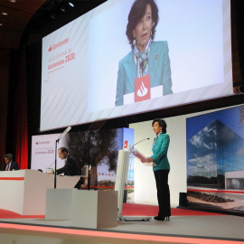 La presidenta del Banco Santander, Ana Botín, durante su intervención en la junta de accionistas. EFE/Banco Santander