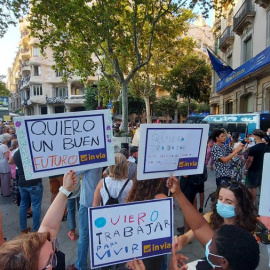 Una imatge de la concentració d'aquest diumenge a Barcelona per reclamar la reforma del reglament d'estrangeria.