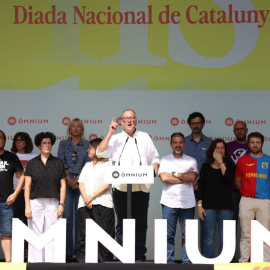 La junta d'Òmnium Cultural durant l'acte de l'entitat en el marc de la Diada