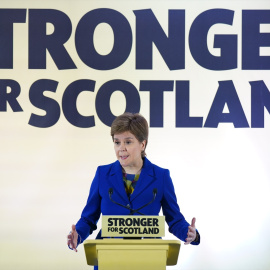 Nicola Sturgeon hace una declaración tras la decisión de los jueces del Tribunal Supremo, a 23 de noviembre de 2022, Edimburgo