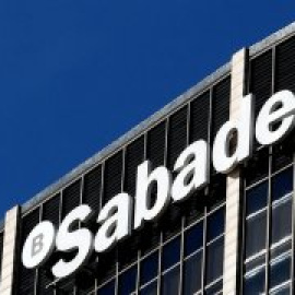 Sabadell recortará 1.800 puestos mediante bajas incentivadas y prejubilaciones