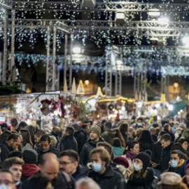 La Fira de Santa Llúcia de Barcelona, que tindrà quinze arbres de Nadal il·luminats