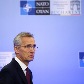 El secretario general de la OTAN, Jens Stoltenberg, durante la cumbre de ministros de Exteriores de la Alianza en Bucarest, a 30 de noviembre de 2022.