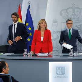 Ernest Urtasun, Pilar Alegría, Félix Bolaños y Ana Redondo, este martes en Moncloa en la rueda de prensa tras el Consejo de Ministros.