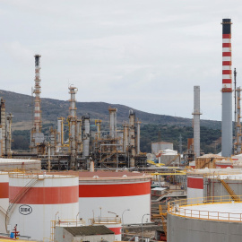 Vista de la Refinería Cepsa de San Roque, cerca de Algeciras (Cádiz). Jon Nazca / REUTERS