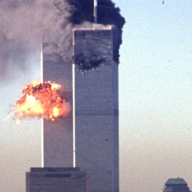 Momento en el que el segundo avión impacta contra la segunda de las Torres Gemelas de Nueva York el 11-S.