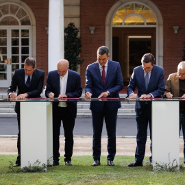 Firma del pacto social en La Moncloa