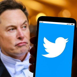 El consejero delegado de Tesla con el logo de Twitter. Foto de ARCHIVO