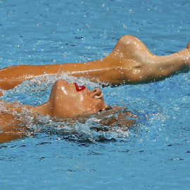 La española Ona Carbonell compite en la ronda preliminar del solo libre de sincronizada durante los Campeonatos del Mundo de natación que se celebran en Kazán (Rusia). REUTERS / Michael Dalder