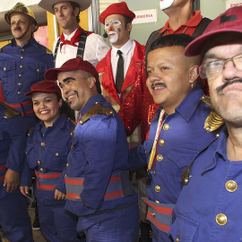 Cuadrilla 'El Bombero Torero y sus enanitos', durante su despedida de los ruedos en Ciudad Real en 2017.