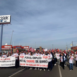 Manifestación de trabajadores de la fábrica de Bimbo en El Verger (Alacant) contra el cierre de la planta.