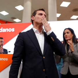 El hasta ahora líder de Ciudadanos, Albert Rivera, tras su comparecencia para anunciar su dimisión tras los malos resultados en las elecciones del 10-N. REUTERS/Susana Vera