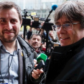 Comín i Puigdemont el dia que van recollir les credencials com a eurodiputats. EFE