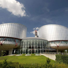 Fachada de la sede del Tribunal Europeo de Derechos Humanos (TEDH), con sede en Estrasburgo (Francia). (Michel Christen / EFE)