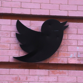 Fotografía del logo de Twitter en su oficina en Nueva York- 04/11/2022