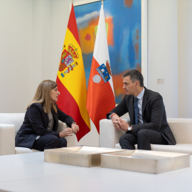 27/09/2024 El presidente del Gobierno, Pedro Sánchez, recibe a la presidenta de Cantabria, María José Sáenz de Buruaga, a 27 de septiembre de 2024.