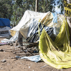 Algunas de las instalaciones en el campamento de Las Raíces, donde conviven personas migrantes, a 7 de abril de 2021, en La Laguna, Tenerife,