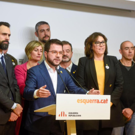 Pere Aragonès acompanyat de la cúpula d'ERC en la compareixença per valorar la decisió del Suprem.