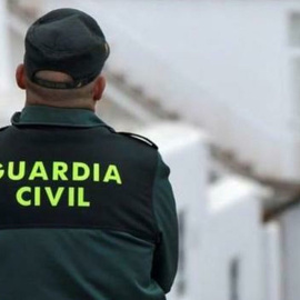 Un agente de la Guardia Civil. EFE