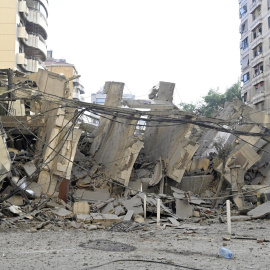 Vista de edificios dañados tras un ataque aéreo israelí en Haret Hreik Dahieh, en Beirut, Líbano, el 04 de octubre de 2024