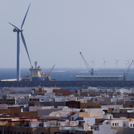 Un aerogenerador de Siemens Gamesa  en el Puerto de Arinaga, en la isla de Gran Canaria. REUTERS/Borja Suarez