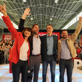 De izd. a der., Ana Redondo, Óscar Puente, Pedro Sánchez, y Luis Tudanca en un acto de la campaña para las municipales y autonómicas de mayo de 2023, en Valladolid. E.P./Photogenic/Claudia Alba / Europa Press