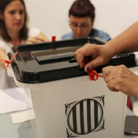 Urna del referèndum de l'1-O. REUTERS