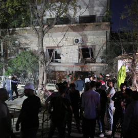 Imagen de varias personas tras un bombardeo israelí en Damasco, la semana pasada.