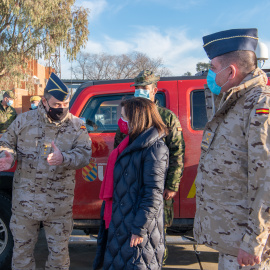 La ministra de Defensa, Margarita Robles, en una visita a la base aérea de Torrejón. Imagen de Archivo.